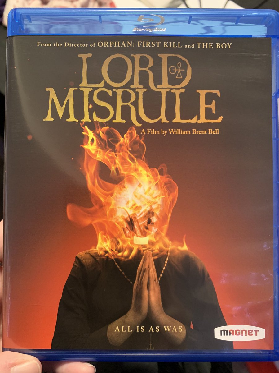 Erin_Michelle89's tweet photo. Spoopy season is year round in my house… realised I still hadn’t seen this gem! So @Devilligan I’m ready!! https://t.co/POXwVAD4xF