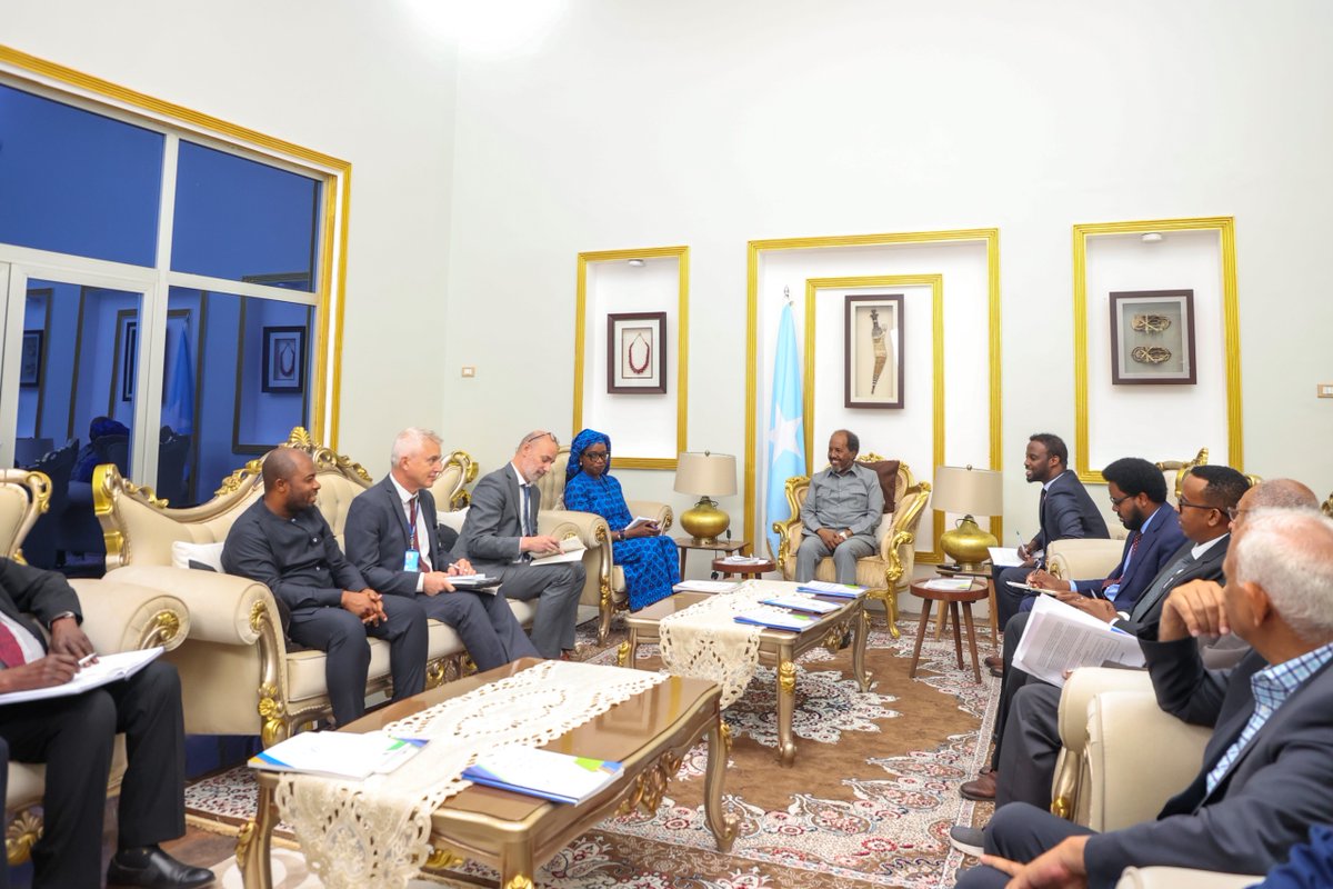 Villa Somalia tweet media