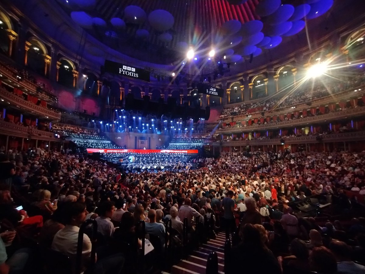 First Prom of the year. Looking forward to a bit of #Verdi with <a href="/BBCNOW/">BBC NOW</a> <a href="/bbcproms/">BBC Proms</a> #choralmusic