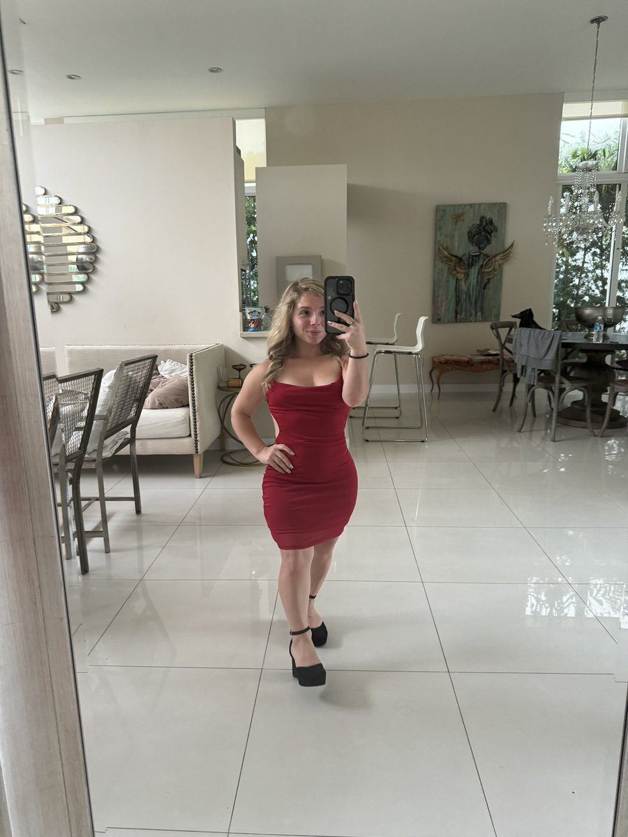 If you haven’t gotten any of my 3’11🍒 pics yet, say “pls” (sending for real)