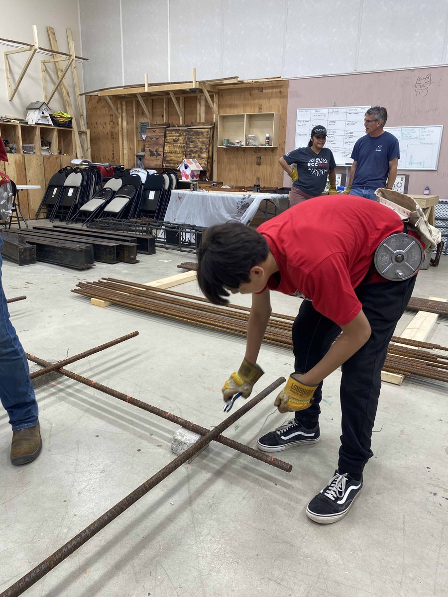 CFOFBC's tweet photo. CFBC’s latest Discover Trades Camp took place last week in Terrace, BC! The team worked with a dozen women in the Kitselas First Nation covering electrical, carpentry, plumbing, ironworking, sheet metal and tiling.
Read: https://t.co/NORc67EhEP
#CFBC #DiscoverTradesCamps https://t.co/e1jPbF4rdy