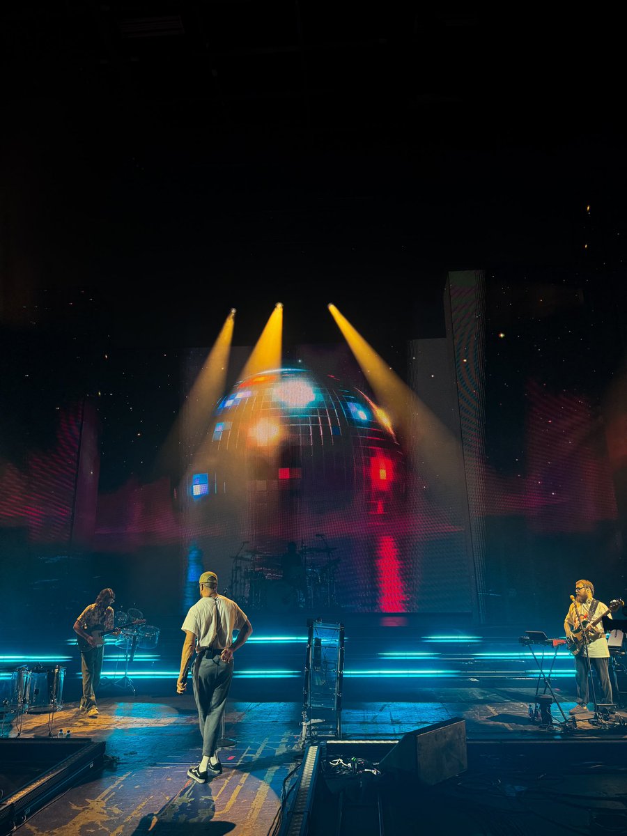 Imaginedragons's tweet photo. LOOM world tour is loading…will we see you there? #LOOMtour #imaginedragons https://t.co/yn8hYaOg8g
