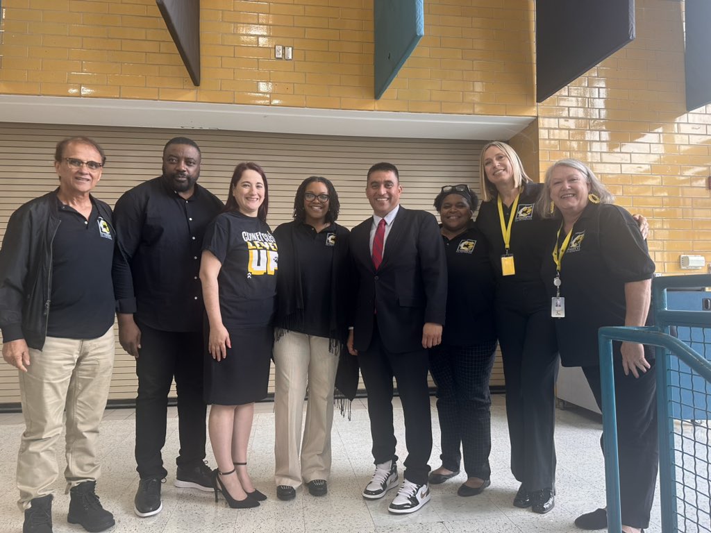 SSConner Library (@ssconnerlibrary) on Twitter photo CILT training <a href="/MolinaHigh/">Moises E. Molina High School</a> kicks off the 24-25 school year! @MRamirezDISD <a href="/ConnerCubsDISD/">S.S. Conner Elementary</a> <a href="/dallasschools/">Dallas ISD</a> <a href="/REHdz79/">Rosa Elva Hernandez</a> #SkylineVT CILT training <a href="/MolinaHigh/">Moises E. Molina High School</a> kicks off the 24-25 school year! @MRamirezDISD <a href="/ConnerCubsDISD/">S.S. Conner Elementary</a> <a href="/dallasschools/">Dallas ISD</a> <a href="/REHdz79/">Rosa Elva Hernandez</a> #SkylineVT