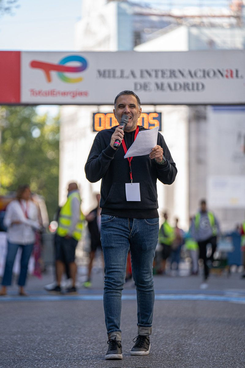 🥇Una carrera mágica tiene que contar en la meta con un speaker de lujo. 

🎤 El 22 de septiembre disfrutaremos del talento de Alberto Hernández. Sabiduría, oficio, energía y emoción...

#TotalEnergies 
#NBMillaUrbana 
@totalenergies_es
@millaurbana
#MilladeMadrid