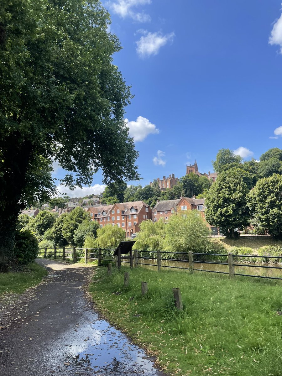 MrsLPlant's tweet photo. A sunny start to the summer holidays in one of our favourite places! ☀️#Bridgnorth https://t.co/oFL8mHQP90