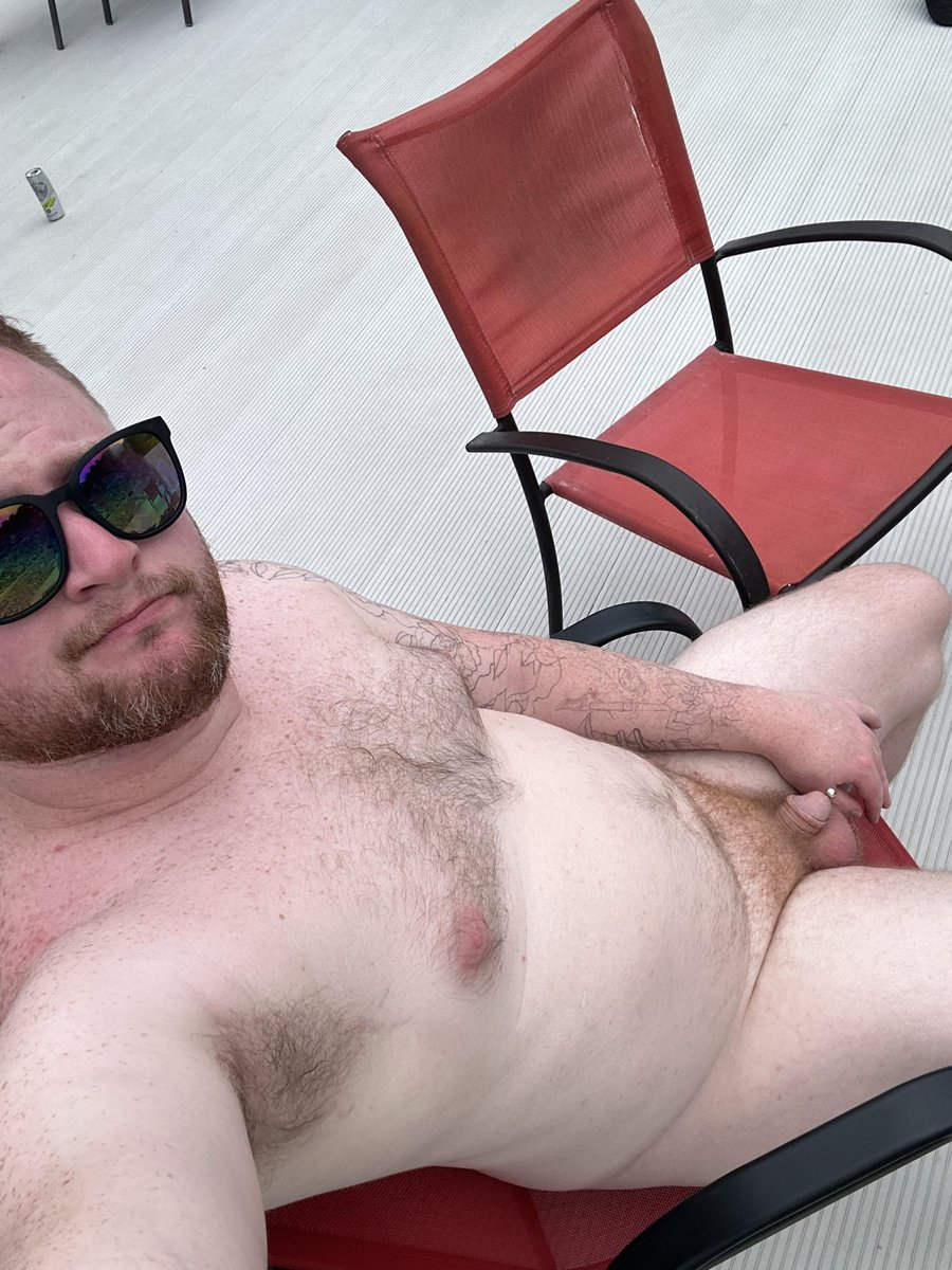 Need to spend more time hanging out naked.. someone should get between my legs hehe.