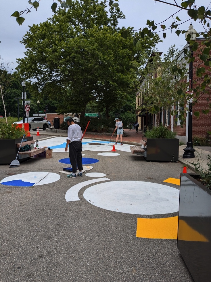 RosMainStreet's tweet photo. We are so excited to have Kit Collins back in Roslindale helping us to make Birch Street Plaza a fun and welcoming place for all! With trees in the planters and this mural underway, Birch Street Plaza is coming together!

#ROSLove #Roslindale #massachusetts #boston #mylocalMA https://t.co/Iw9WozCdB7