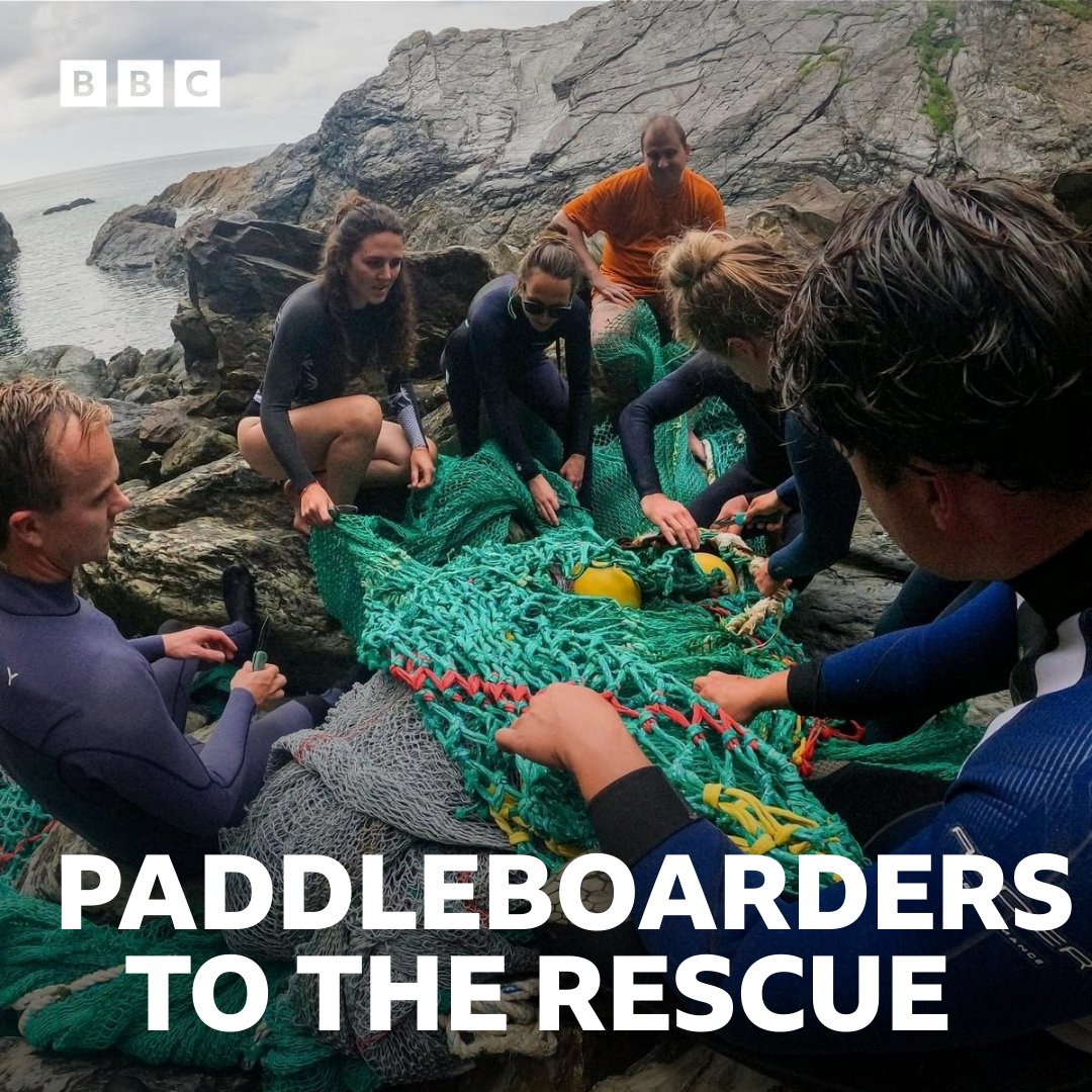 A 145kg bundle of fishing gear was removed from a North Cornwall cove thanks to social paddleboard trip 😲 Conservationists <a href="/Waterhaul1/">Waterhaul</a> cleverly used their paddleboards to load up the enormous net and bring it ashore!

Listen here ♻️👉 bbc.in/3YbZ93V