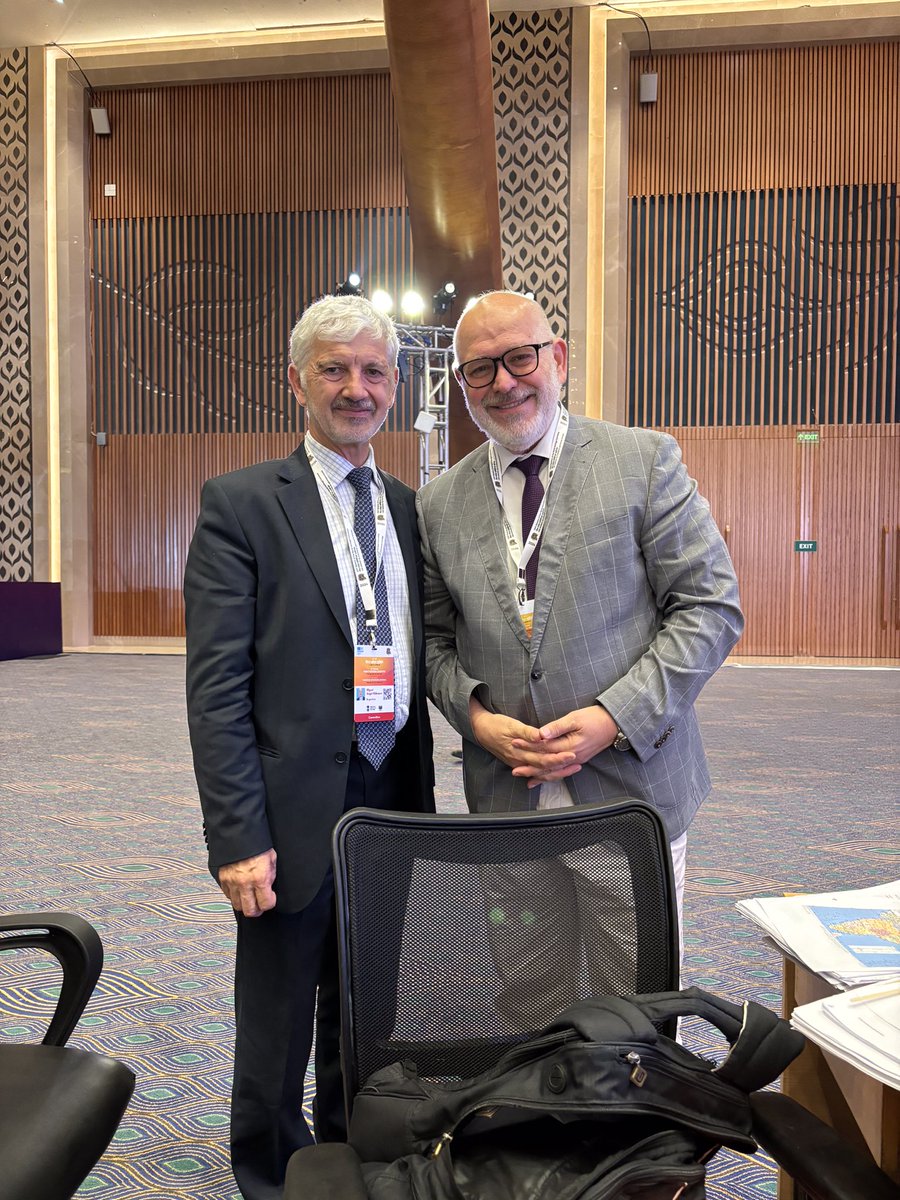 Der Mann der Wien von der Roten Liste der UNESCO in Delhi streichen wollte. Botschafter Argentinien Miguel Angel Hildmann. m.facebook.com/story.php?stor…