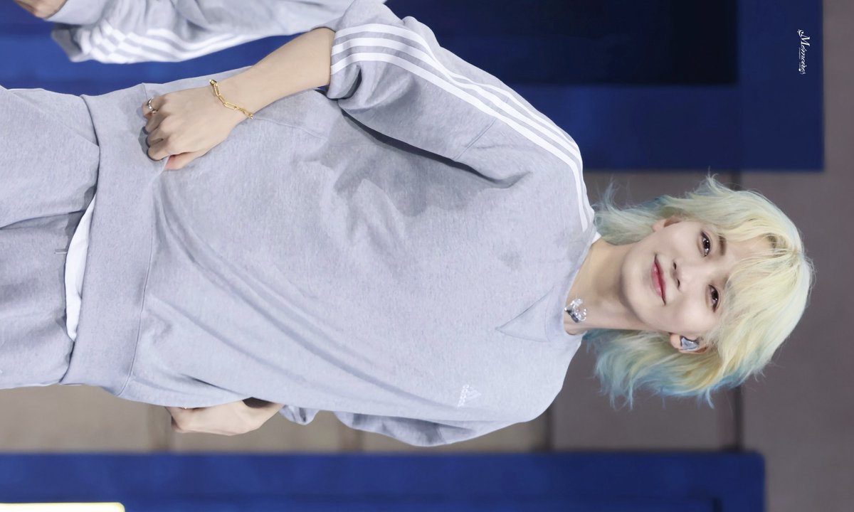 Memoire_1004's tweet photo. #240723 CARAT LAND

#ジョンハン #JEONGHAN
#윤정한 #정한
#세븐틴 #SEVENTEEN https://t.co/8M6Eid0Lc3