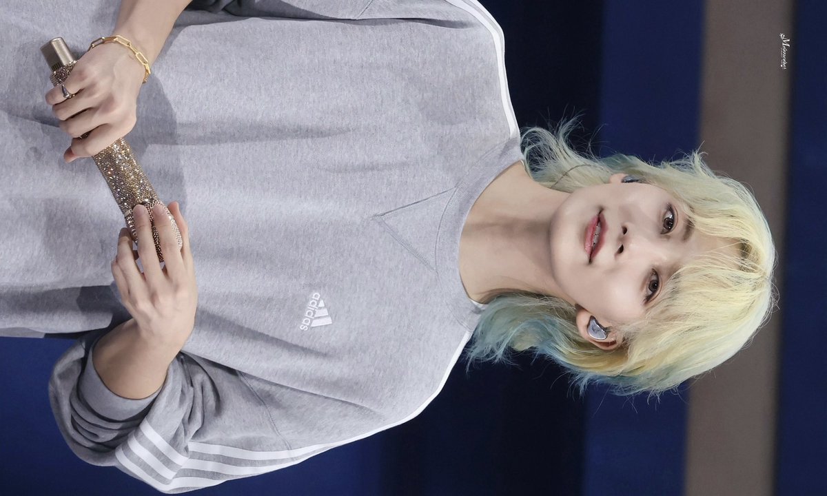 Memoire_1004's tweet photo. #240723 CARAT LAND

#ジョンハン #JEONGHAN
#윤정한 #정한
#세븐틴 #SEVENTEEN https://t.co/8M6Eid0Lc3