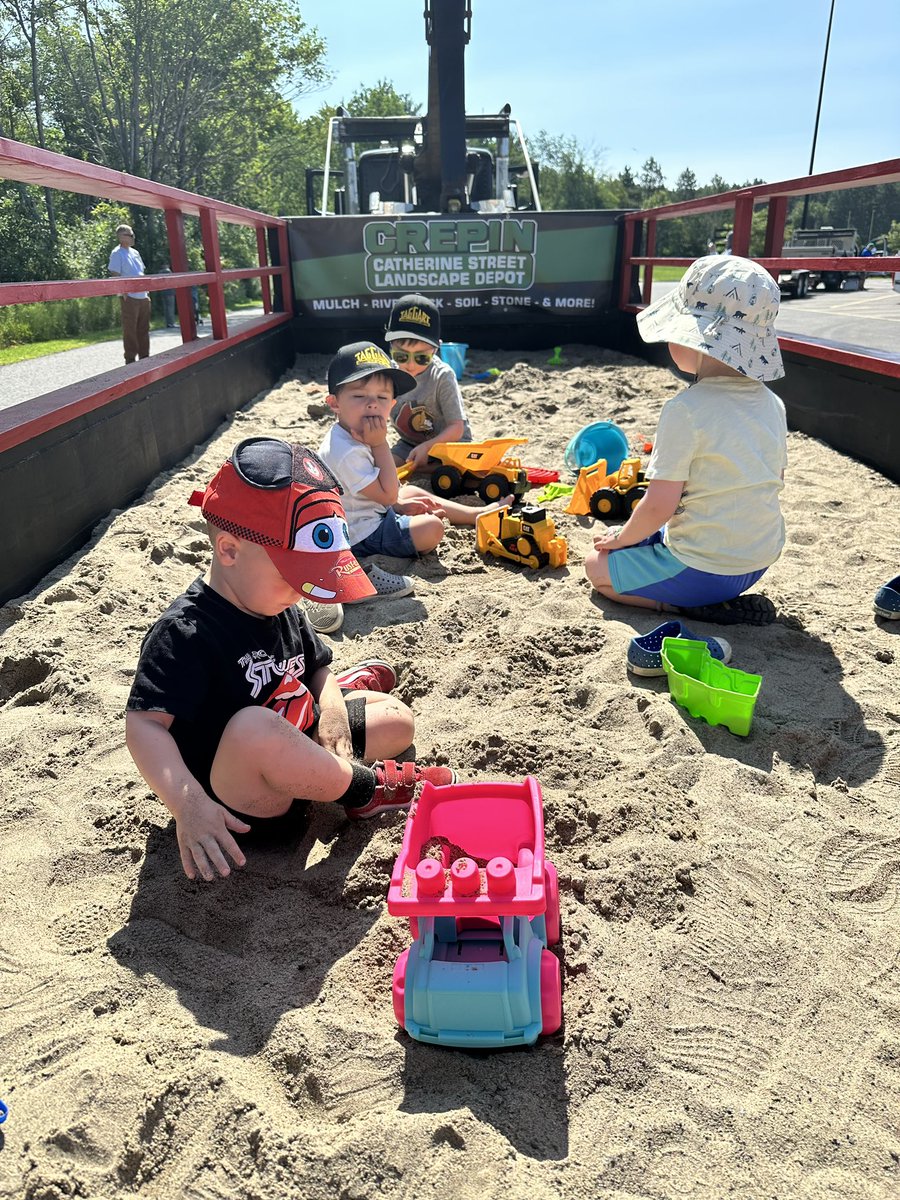 Central Precast tweet media