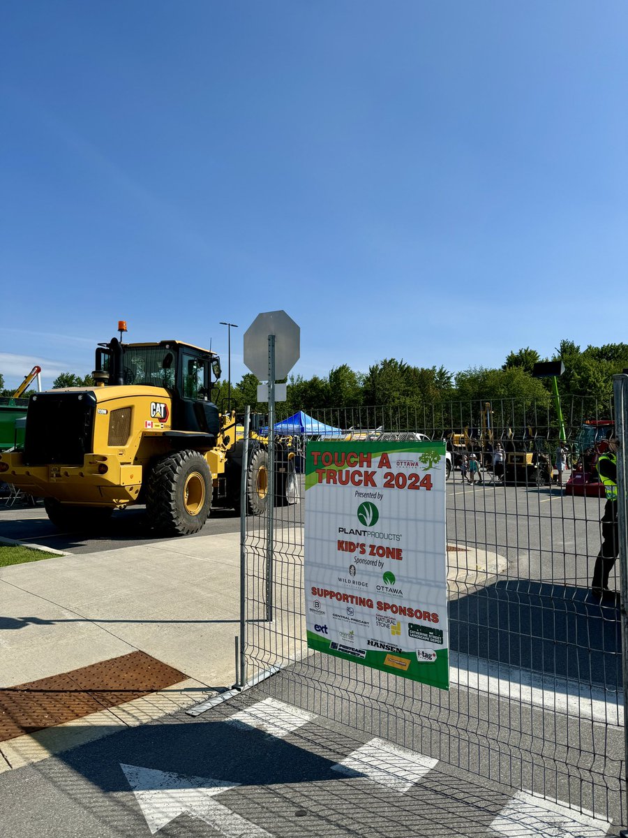 Central Precast tweet media