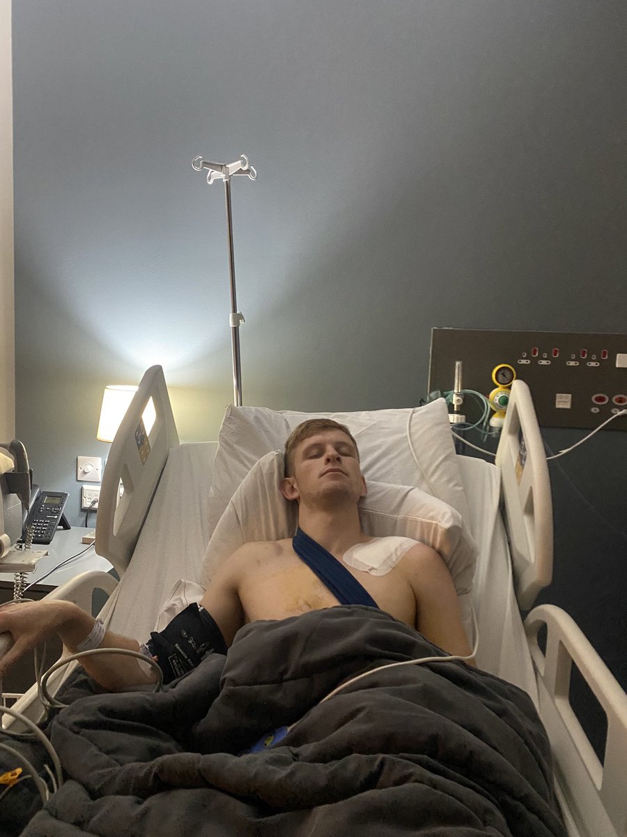 marcuscrowther1's tweet photo. Surgery complete. Rehab starts now 💪🏼⚽️ https://t.co/OBvD7Fvmw0