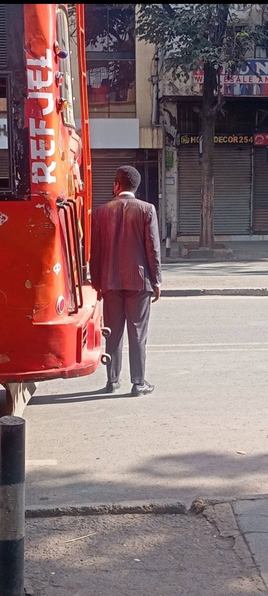 Nocodetocode's tweet image. Aki leo media wamekosea Kasmuel. 😂 😭. #RutoMustGo #NairobiCBD #mirema #Githurai #occupyjkia