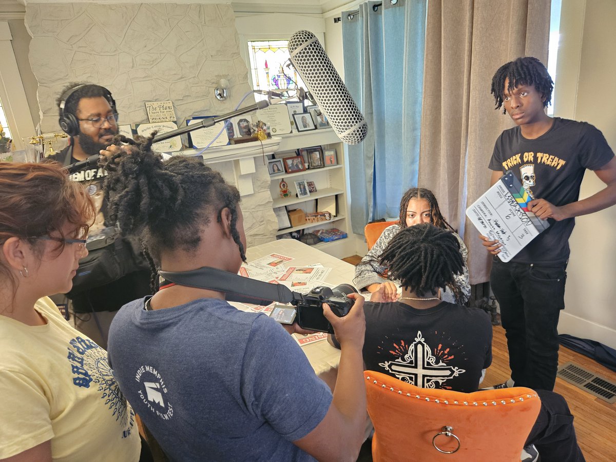 PeerPower901's tweet photo. Peer Power is elated to partner with Caleb Suggs and @StudioSuggs for our Summer Earn &amp; Learn Program. Studio Suggs interns have had the opportunity to work with local film professionals to write, direct, and film their own short films over the summer.

#studiosuggs #peerpower901 https://t.co/qvnWY8vfFY
