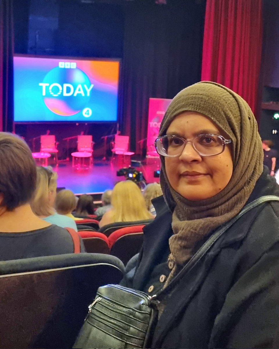Shahida Rahman (@shahidarahman) on Twitter photo Great to attend <a href="/BBCRadio4/">BBC Radio 4</a>'s 'The Today Debate' this evening π»
The topic was 'What's at stake for America & the world at the 2024 US Elections?'
Panelists: Sir Simon Fraser
Bonnie Greer, Tim Stanley & Dr Karin Von Hippel. Presented by <a href="/MishalHusain/">Mishal Husain</a> & special guest <a href="/JustinOnWeb/">justin webb</a> Great to attend <a href="/BBCRadio4/">BBC Radio 4</a>'s 'The Today Debate' this evening π»
The topic was 'What's at stake for America & the world at the 2024 US Elections?'
Panelists: Sir Simon Fraser
Bonnie Greer, Tim Stanley & Dr Karin Von Hippel. Presented by <a href="/MishalHusain/">Mishal Husain</a> & special guest <a href="/JustinOnWeb/">justin webb</a>