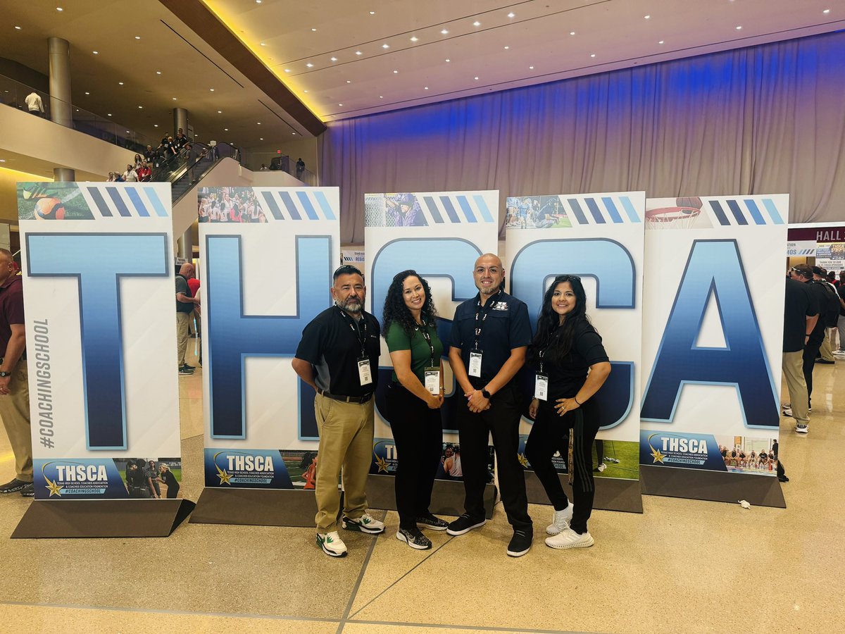 Always great to go and learn from other coaches. Our GMS crew! 💪 <a href="/PequenoMichele/">Coach Pequeño</a> <a href="/david_cavazos88/">David Cavazos</a> <a href="/HCISD_Athletics/">Harlingen CISD Athletics</a> <a href="/GMSAS_Jaguars/">Gutierrez Middle School</a> <a href="/THSCAcoaches/">THSCA</a>