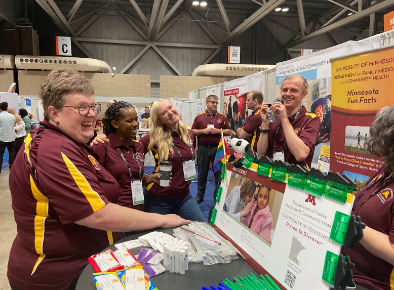 umnmedschool's tweet photo. Join @UMNFamilyMed at #AAFPNC in Kansas City, MO this year and learn all about our family medicine residency programs! ✨

📆  Aug 1 - 3
📍 Kansas City Convention Center
🔗 https://t.co/yV3aubfNxh. https://t.co/SKIwwhnfp2