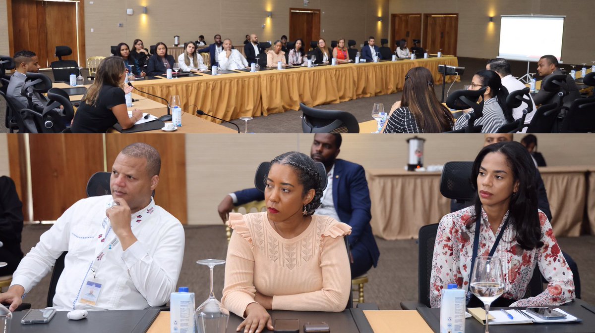 MIREXRD's tweet image. La directora de Ciencia, Tecnología y Medio Ambiente del Viceministerio para Política Exterior Multilateral, Claudia Taboada, impartió el taller titulado &quot;Intercambio y prioridades en temas de Ciencia, Tecnología y Medio ambiente”, dirigido a funcionarios del MIREX. ♻️📱