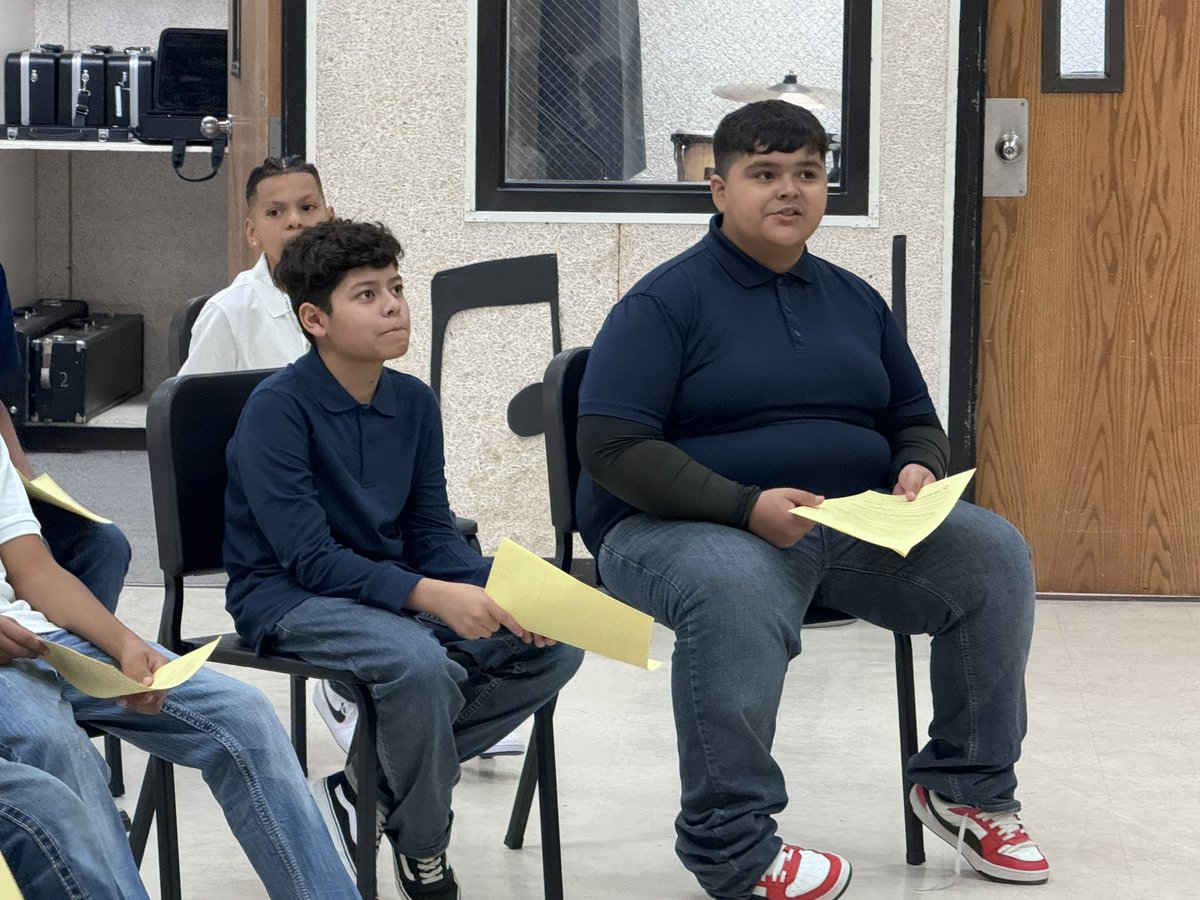 SanElizarioISD's tweet image. Welcome back, GEMS students and teachers! 🌟📚 Let’s start this school year with enthusiasm and a commitment to excellence. Here’s to a fantastic year ahead! #BackToSchool @GEMS_Middle #CommitmentValorYCorazon