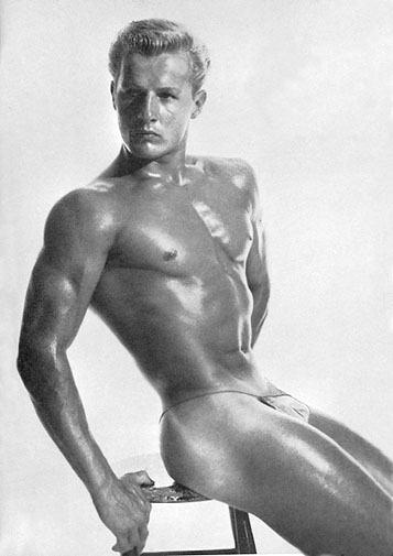 BeefcakePhotos's tweet photo. Howard Heidtmann
📷Pat Milo
#physiquephotography #vintagemalephotography #posingstrap #malemuscle #homoerotica #beefcake #malebeauty #malephysique #vintagebeefcake #howardheidtmann #patmilo https://t.co/JlTmKNRCMz