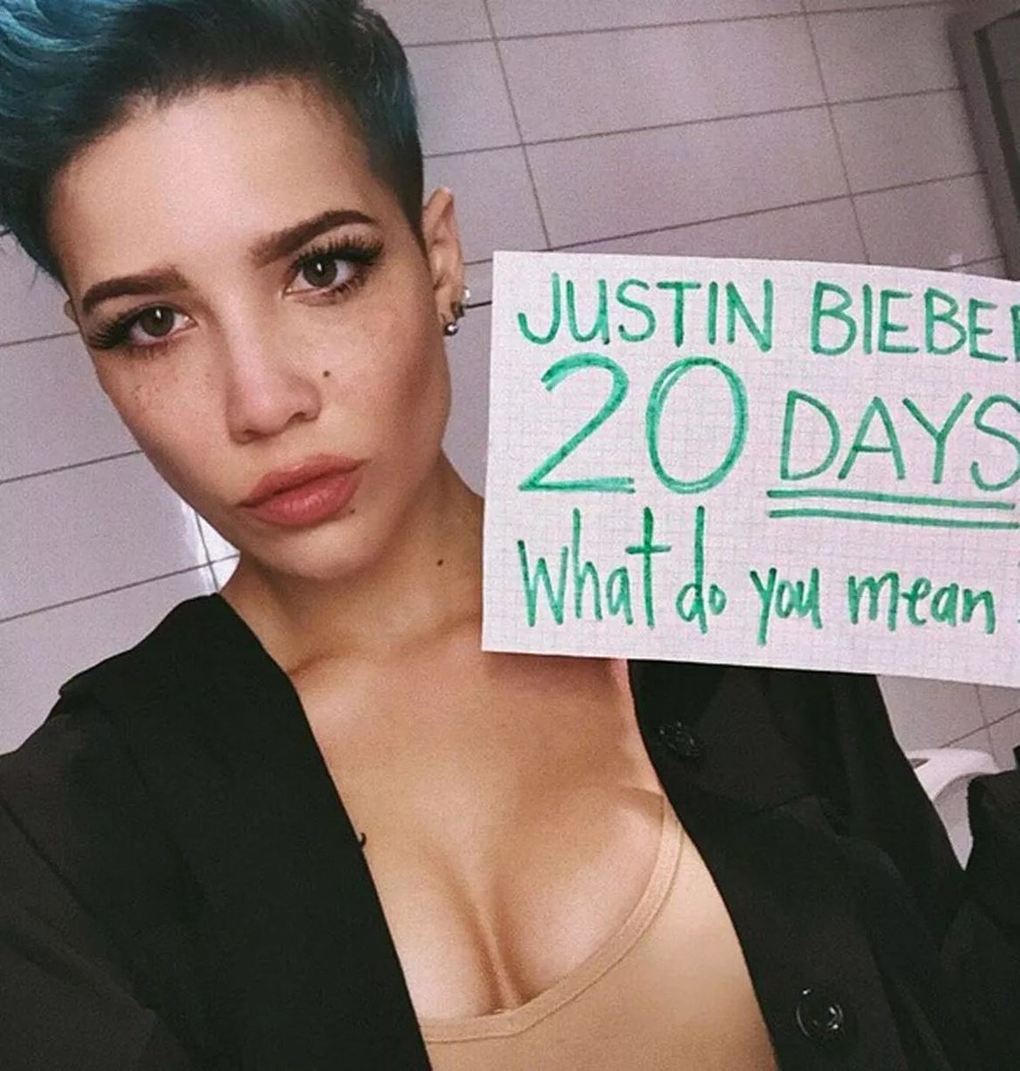 mazzypopstar's tweet photo. This was the craziest promo ever omg https://t.co/lI5ng9m5Aw