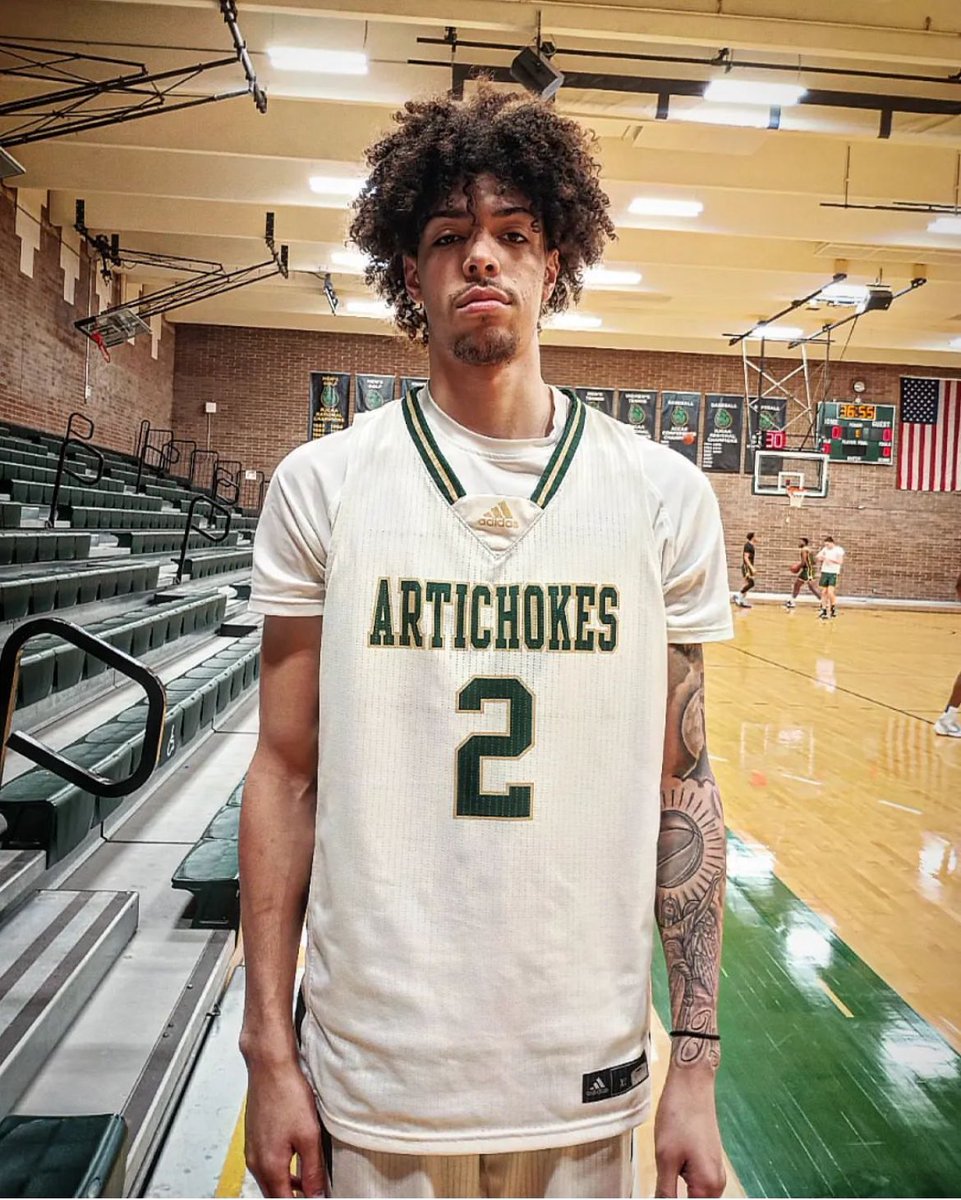 🚨 6’8 (G/F) juco transfer Isaiah Brody is available. Spent 23-24 season getting grades in order. 

Avg: 14PPG, 5.6REB, 45%FG, 33% 3pt

Last played at Scottsdale Community College. 

NAIA eligible 
Highlights: youtu.be/vjm_WXqlDNE?si…

DM me for info….