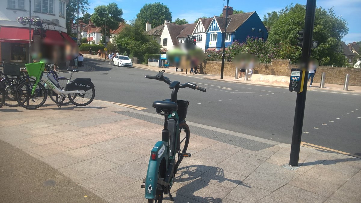 DocklessLondon's tweet photo. You know the old joke.

Q: Why did the Forest bike cross the road?

A: It didn't. It just sat there and obstructed the approach to the crossing for others. Including the chicken, who was very much not amused. 🐔🤨 https://t.co/n1QTiZNTob