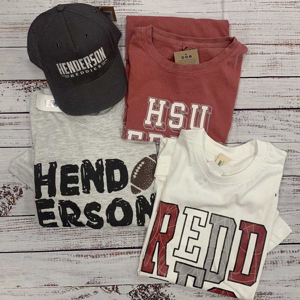 ReddieBookstore's tweet photo. Always keeping it up to date with the latest trends to show off on campus! College may be out for summer, but our colors never go out of style! Come grab some merch to make these upcoming semesters unforgettable. ☀️😎 https://t.co/5shMvEYHBZ