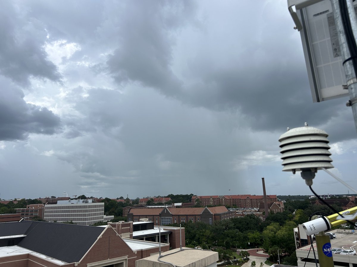 tpsilas18's tweet photo. Another day, another round of afternoon convection from the ⁦@EOAS_Building⁩ #flwx https://t.co/VlfmASvwsv