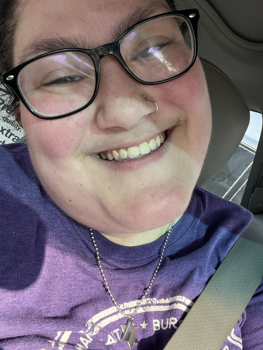 ilovefrogies's tweet image. My chili’s face after working 2 Sunday morning shifts both with over $6,000 in sales! 😅 love my HOH team as we kill it every week! ❤️🌶️ #chilisirving #getexcited @Chilis