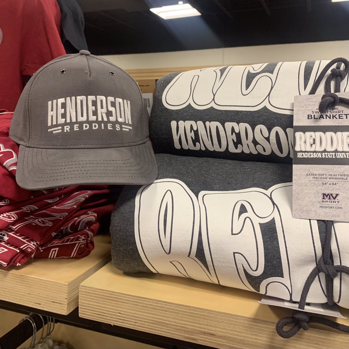 ReddieBookstore's tweet photo. From picnics to pool parties, bring your alumni spirit with you all summer long. 🌴👙 Whether you’re grilling in the park or soaking up the sun by the water, your Reddies merch is the perfect companion. Let’s make this summer unforgettable! https://t.co/N7xeSCkbTq