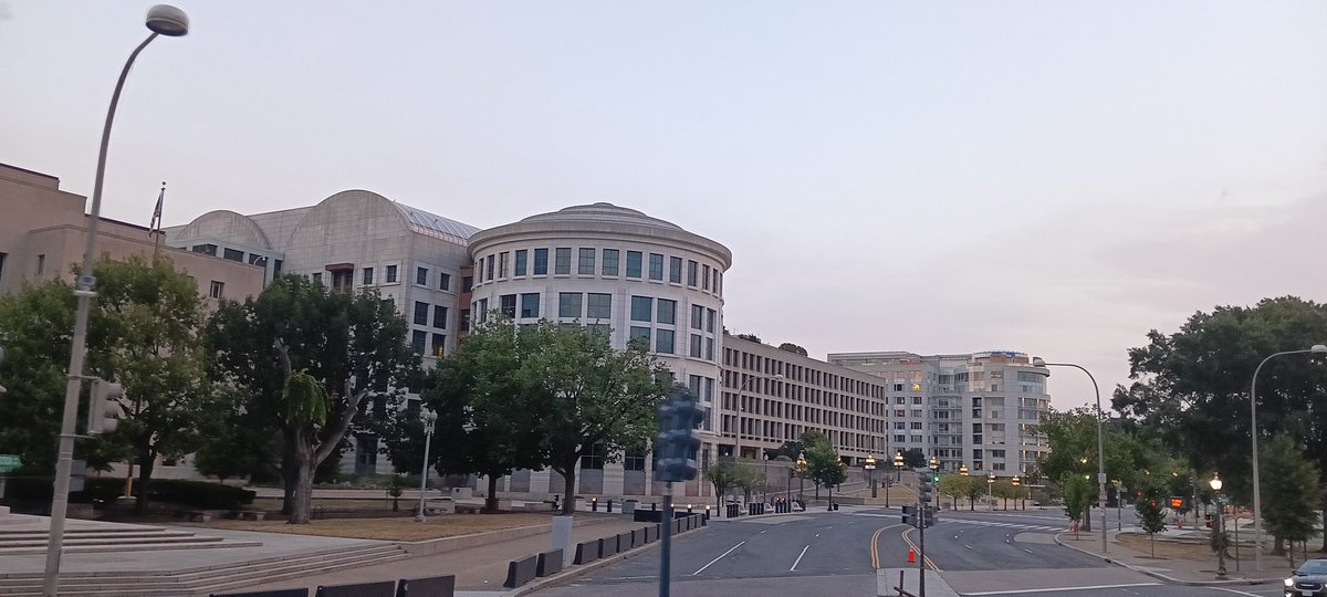ErJuan04's tweet photo. Tour around some spots in Washington DC 🇺🇲 as part of our Arrival Orientation ☺️

@ParticipateLrng 

#AmbassadorTeacher
#UnitingOurWorld 
#PLOrientation2024 https://t.co/rKpl7cl5a7