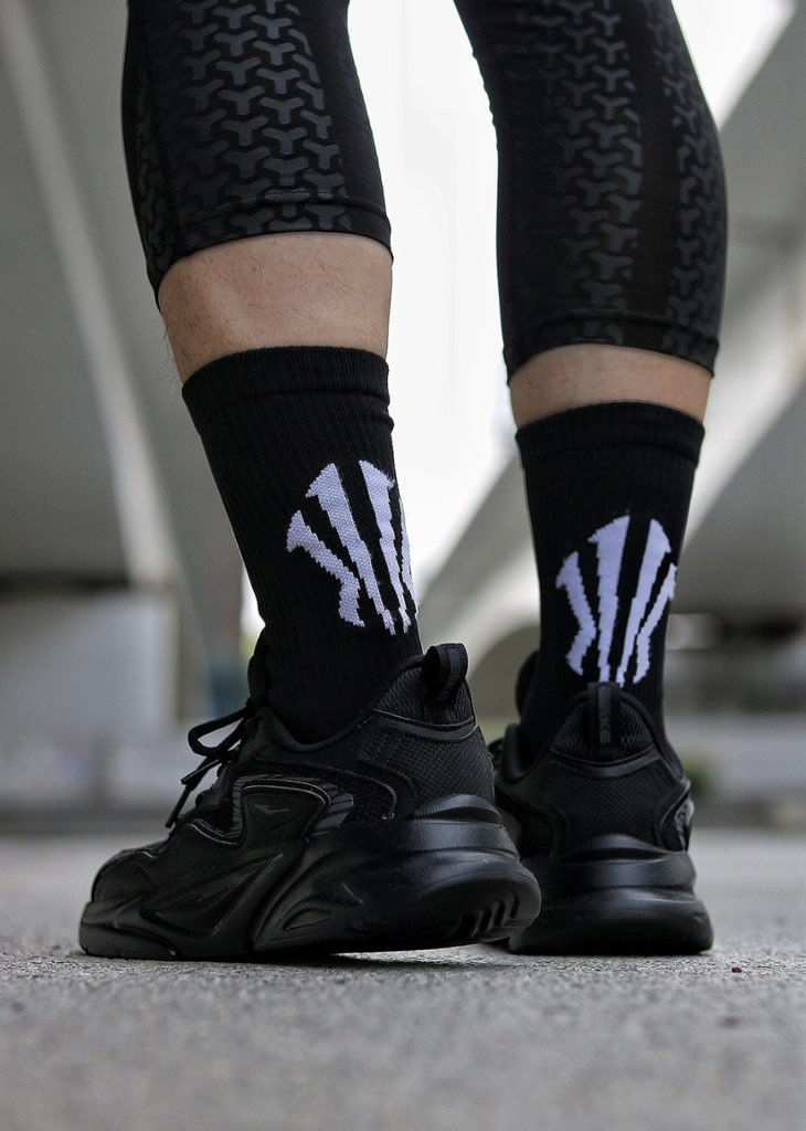 kyrie irving basketball socks