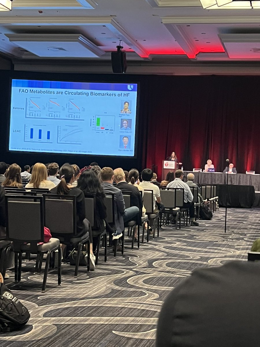 HanZhuMD's tweet photo. The cardiac metabolism session #BCVS24 attracts a crowd with talks addressing various metabolic contributors to heart failure @AHAScience @AHAMeetings @BCVSearlyCareer https://t.co/Lp67zgjWyq