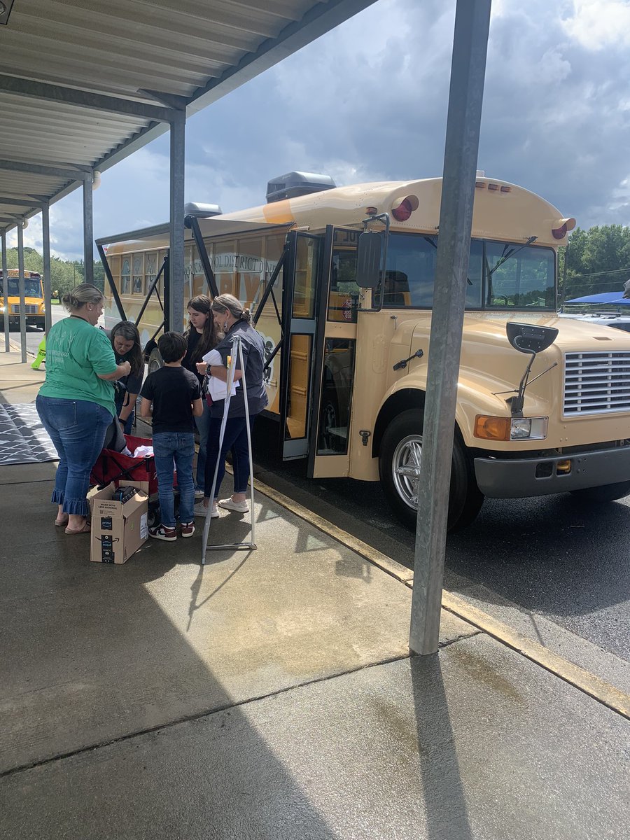 York1Bus's tweet photo. Getting geared up for the Transportation Kickoff! Join us! Drop in 4-6. School supplies available and Pelican’s SnoBalls is on site! https://t.co/EknMpMsbBj