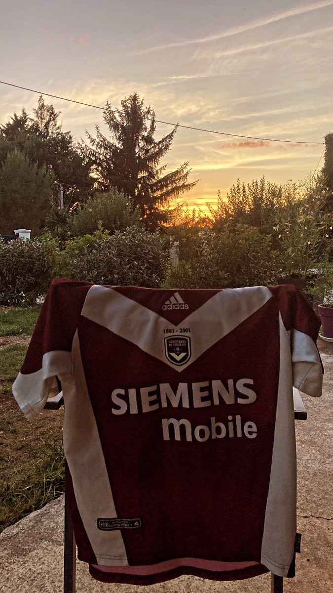 antho191091's tweet photo. Après la pluie, le beau temps.. 🤞🏻
@girondins #girondins #bordeaux #fcgb https://t.co/8hTPFSw9Hn