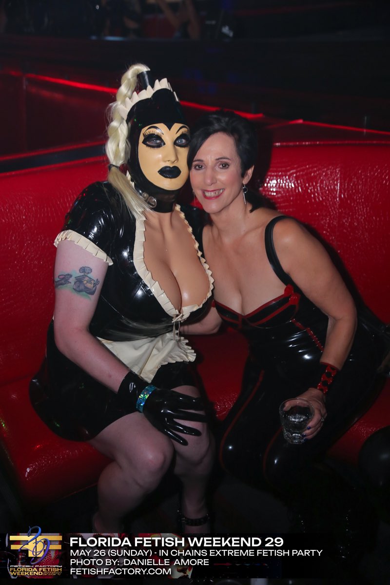 Lovinlatex's tweet photo. Ain’t no party like a latex party.

#latex #rubber #rubberdoll #latexdress #fetishfactory #latexfashion #kink #kinky #bdsm #latexparty #rubberball #latexinpublic #latexgirl #latexgirls #latexsuit #latexlifestyle #latexfetish #ff29 #latexoutfit #latextop https://t.co/SsLOkowdmW