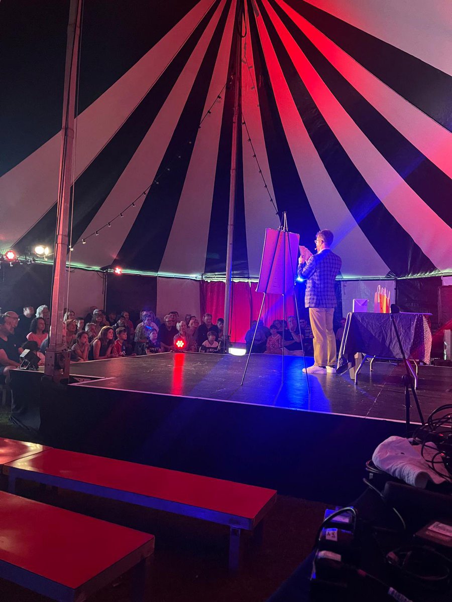 AngusBaskervil1's tweet photo. First show at @vfringe today a sell out 
Thanks to the audience for your support &amp; wonderful feedback.

Look forward to taking the show to @edfringe next week

Catch me at @theSpaceUK everyday from 3:00pm

Book here: https://t.co/rWS9Z7qxk6

#edfringe #quickflyer #thespace #magic https://t.co/rQARUjLzji