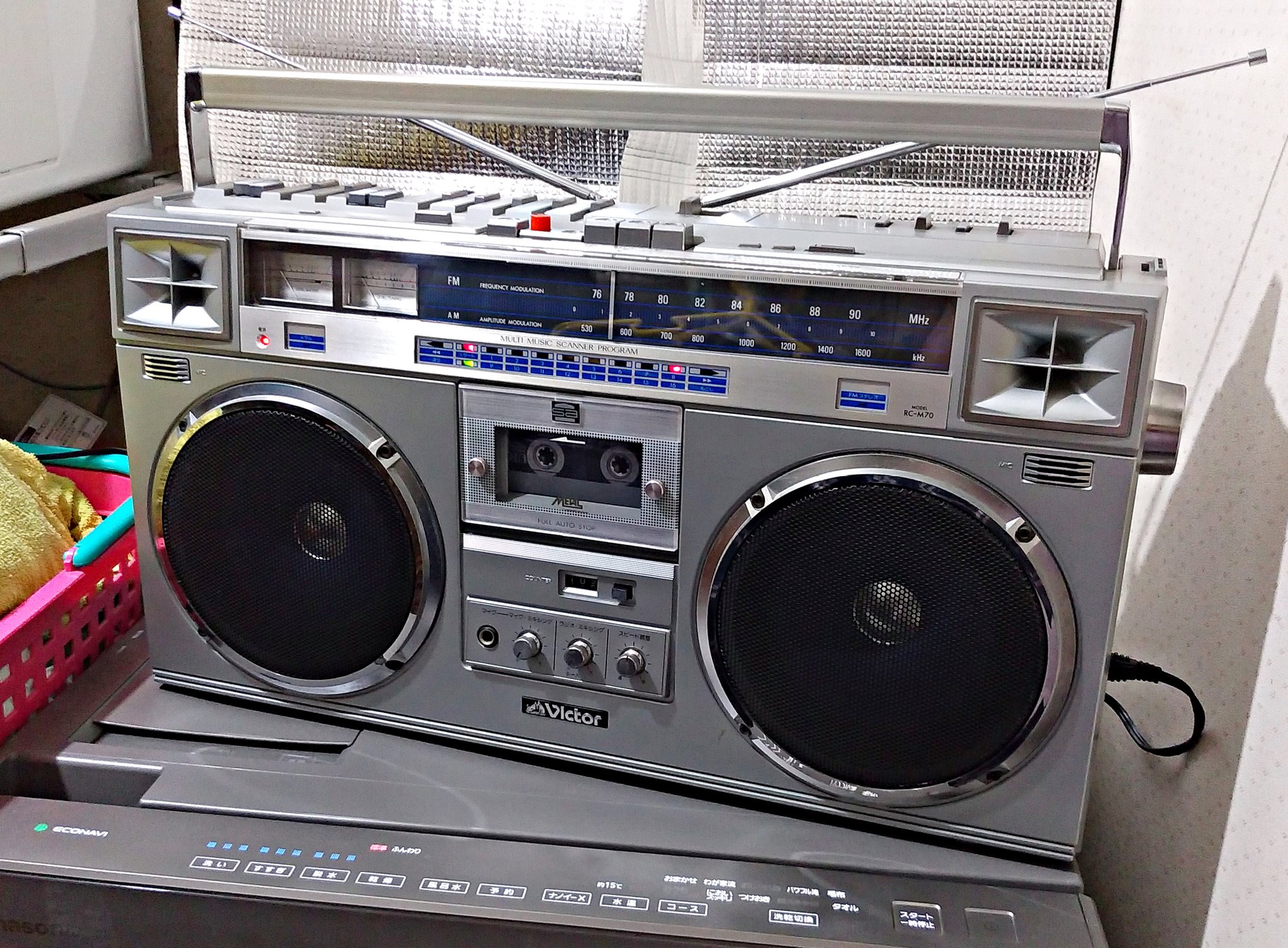 希少 古めかしい 当時もの Victor CR-M70 STEREO RADIO CASSETTE
