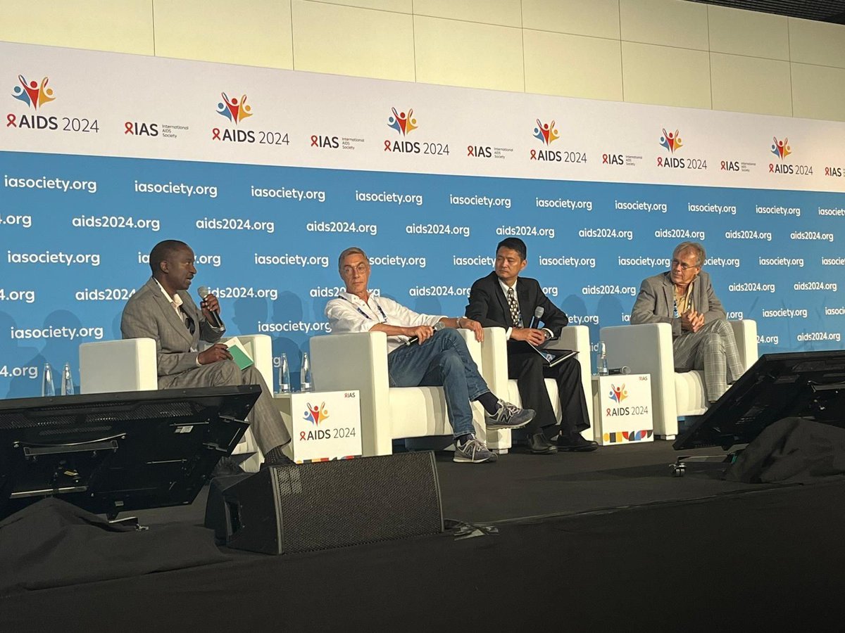 Amref International University (AMIU) tweet media