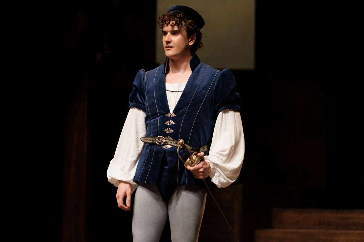 stratfest's tweet image. Our next #stagefashion look is an ode to the tortured poets department. 

Nothing says Sad Boy Summer like slim trousers, paired with a '90s inspired backwards newsboy cap. Add a velvet bomber jacket for texture to keep things soft to the touch. #Swoon

#style #SFRomeoAndJuliet