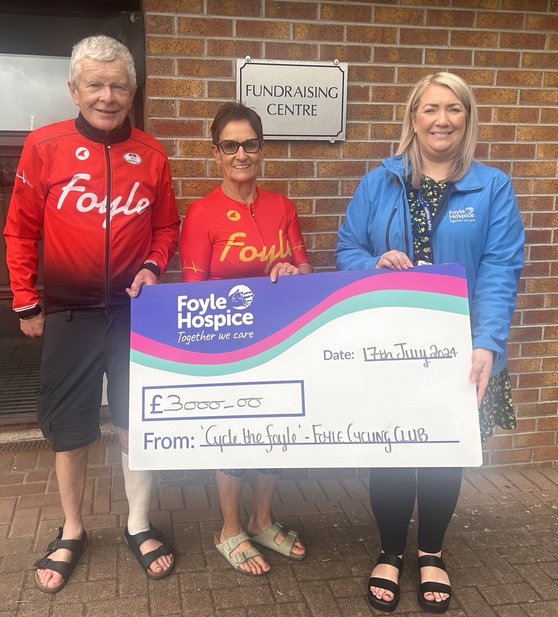 FoyleHospice's tweet photo. Thank you to Evelyn Donnelly and Mark Moroney of @foylecc who are pictured presenting a cheque for £3000, to Ailbhe McDaid, Community Fundraiser, proceeds from Cycle the Foyle Ferry Run held recently.
#thankyou #chequepresentation #donation #supportlocal https://t.co/uDCcLsQGFd