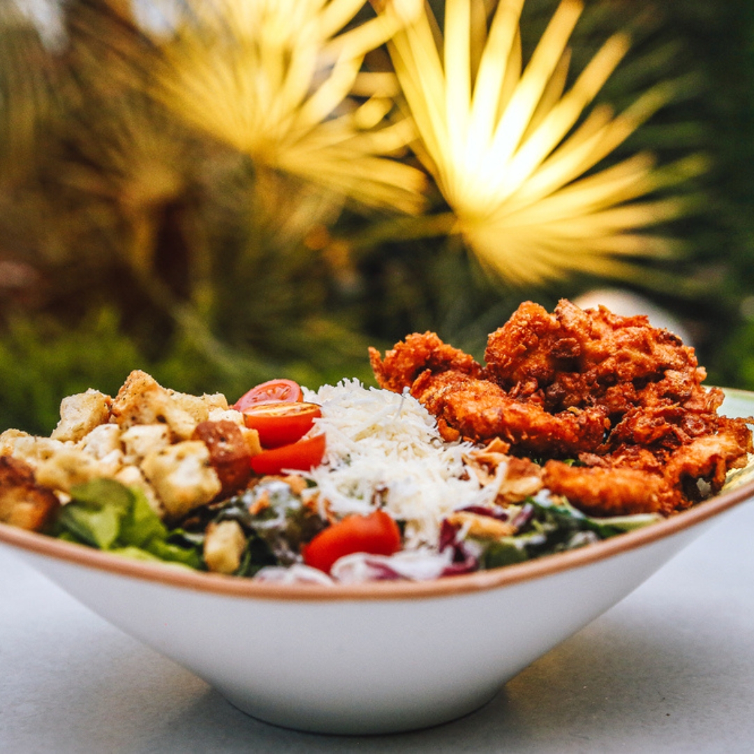 Ensalada César con pollo de corral crujiente, ideal para estas noches veraniegas. 🥗🍗

¡Te esperamos!

#Mastropiero #Cáceres #mastropierogastrobaryjardín #mastropierogastrobar