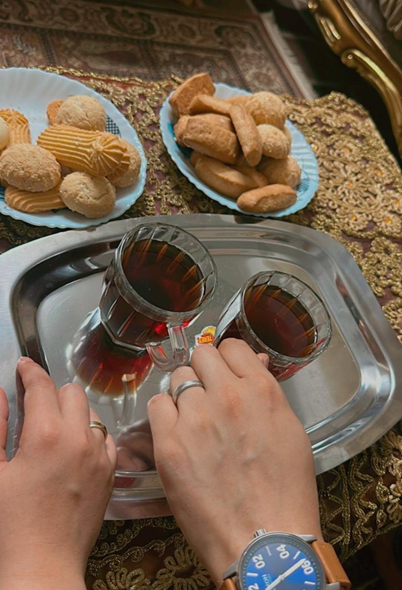 Ayashams220's tweet photo. أنا وأنت والشاي والأحاديث ☕🫶 https://t.co/wfRdw4cBeh