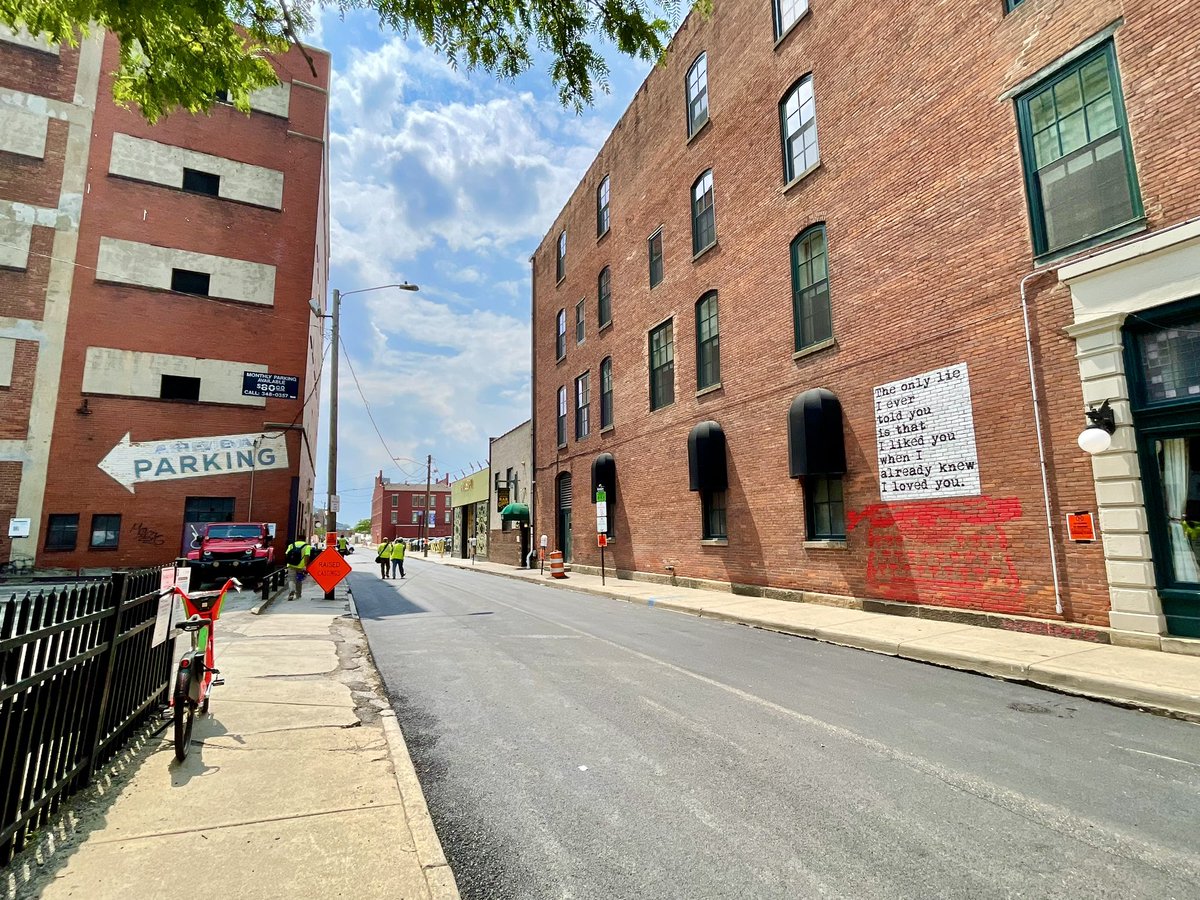 DowntownCLE's tweet photo. 🚧Bye potholes, hi pavement!😍 Frankfort Ave provides an important pedestrian (&amp; vehicular) connection w/ the Warehouse District, Public Square &amp; the rest of #DTCLE, &amp; it’s been freshly paved.

We advocate for infrastructure improvements like these &amp; love seeing them implemented! https://t.co/pGW0LrQWfA
