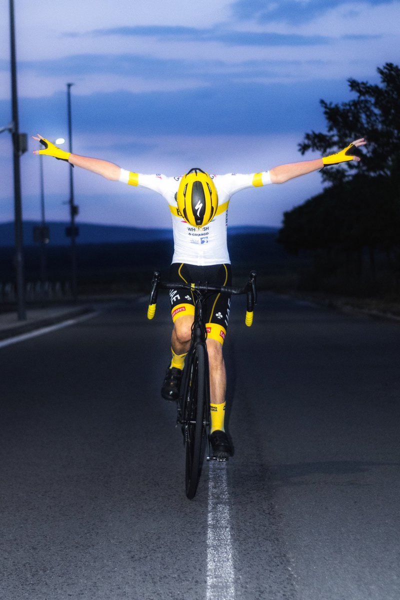 Lukáš Ronald Lukács tweet media