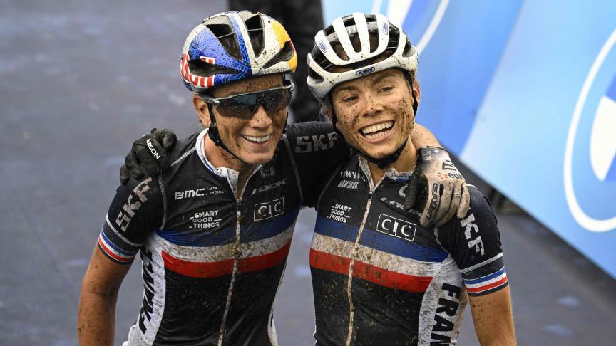 inès roglic-pinot tweet media