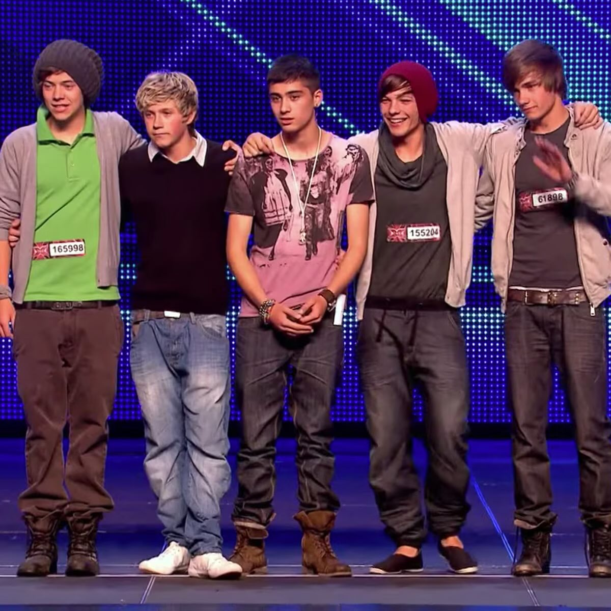 All_The_Love_28's tweet photo. 14 years and just as loved as ever. #HappyBirthdayOneDirection https://t.co/O1kyLkK0N9
